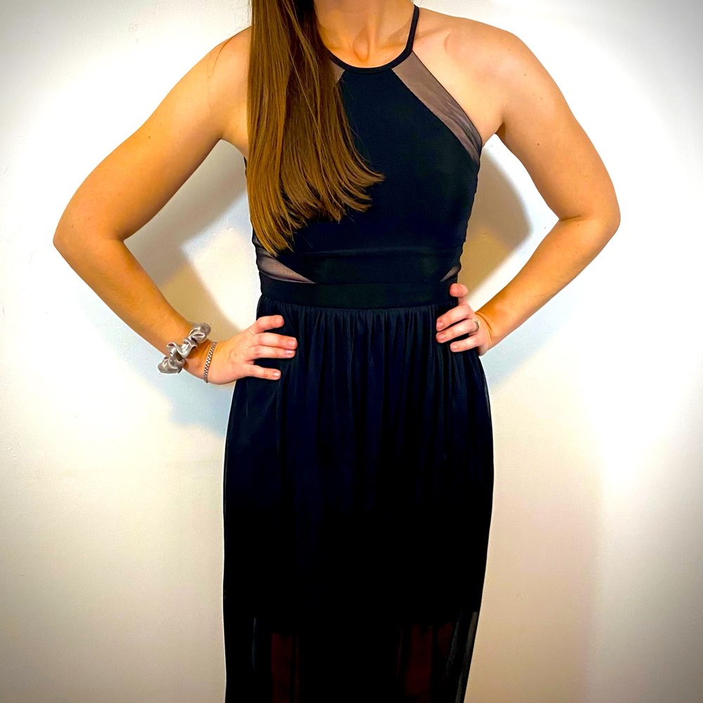 Morgan & Co. Black Floor-Length Dress - Size 1/2